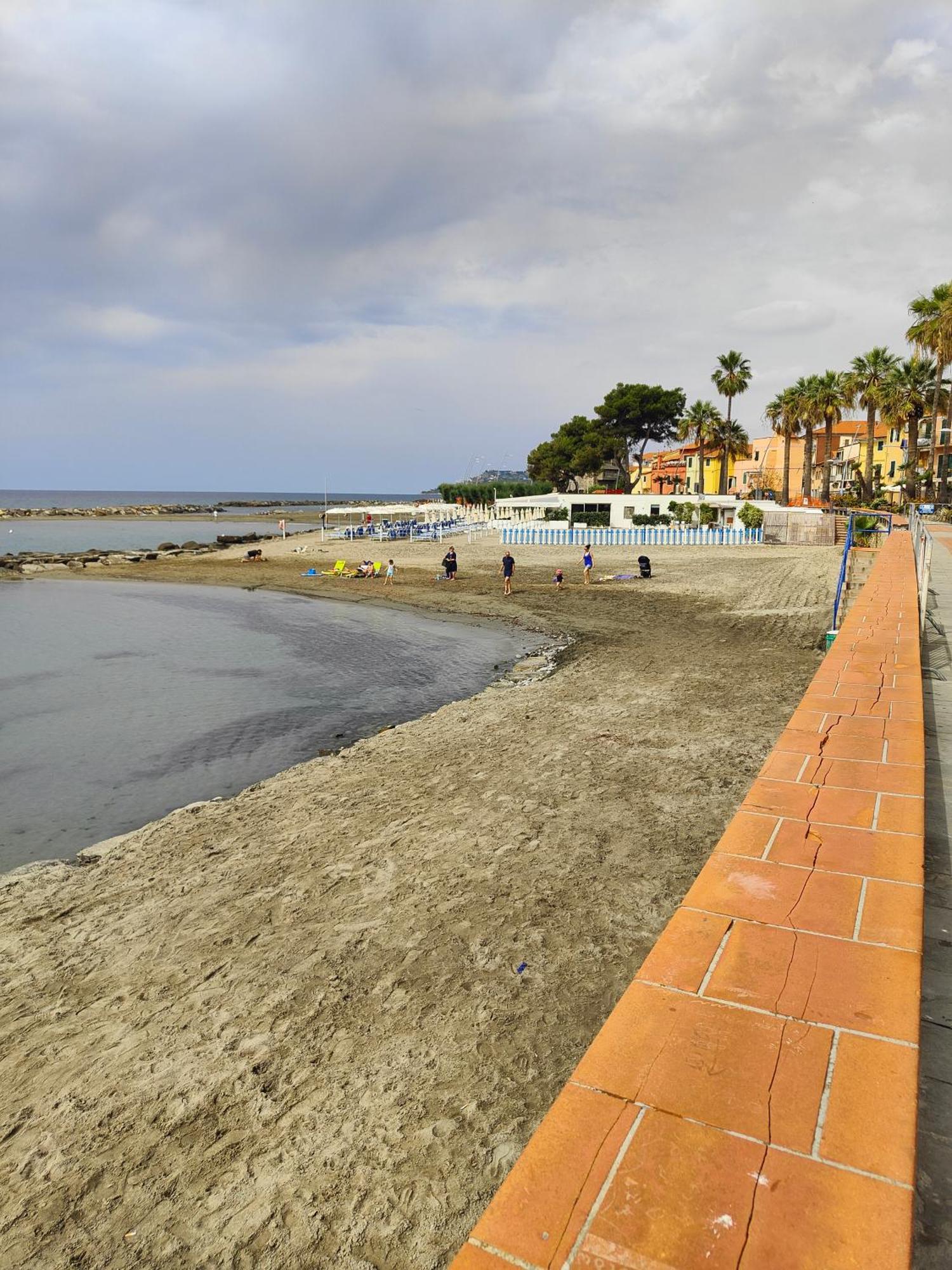 Piano Terra Centrale Vicino Al Mare Riva Ligure Exteriör bild